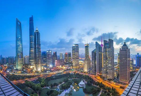 沙特新签公共合同额骤降，房地产市场仍被看好