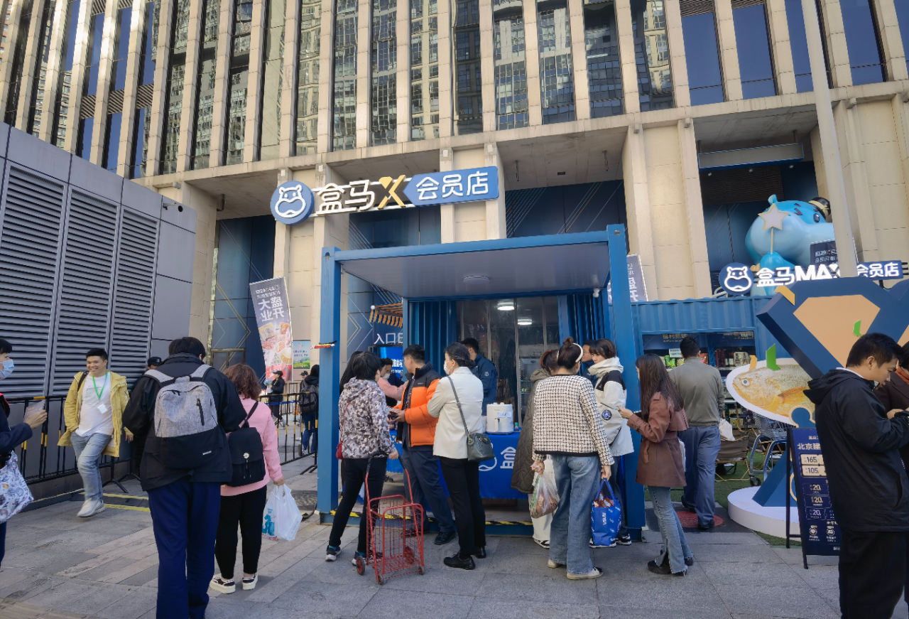 曾志伟进入董事会，侯伟接任CEO！大湾区航空高层变动
